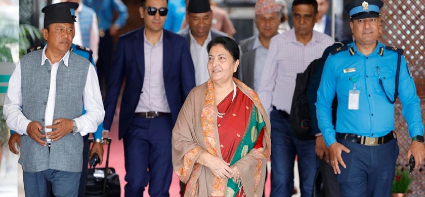 पूर्वराष्ट्रपति चीन भ्रमणबाट स्वदेश फिर्ता