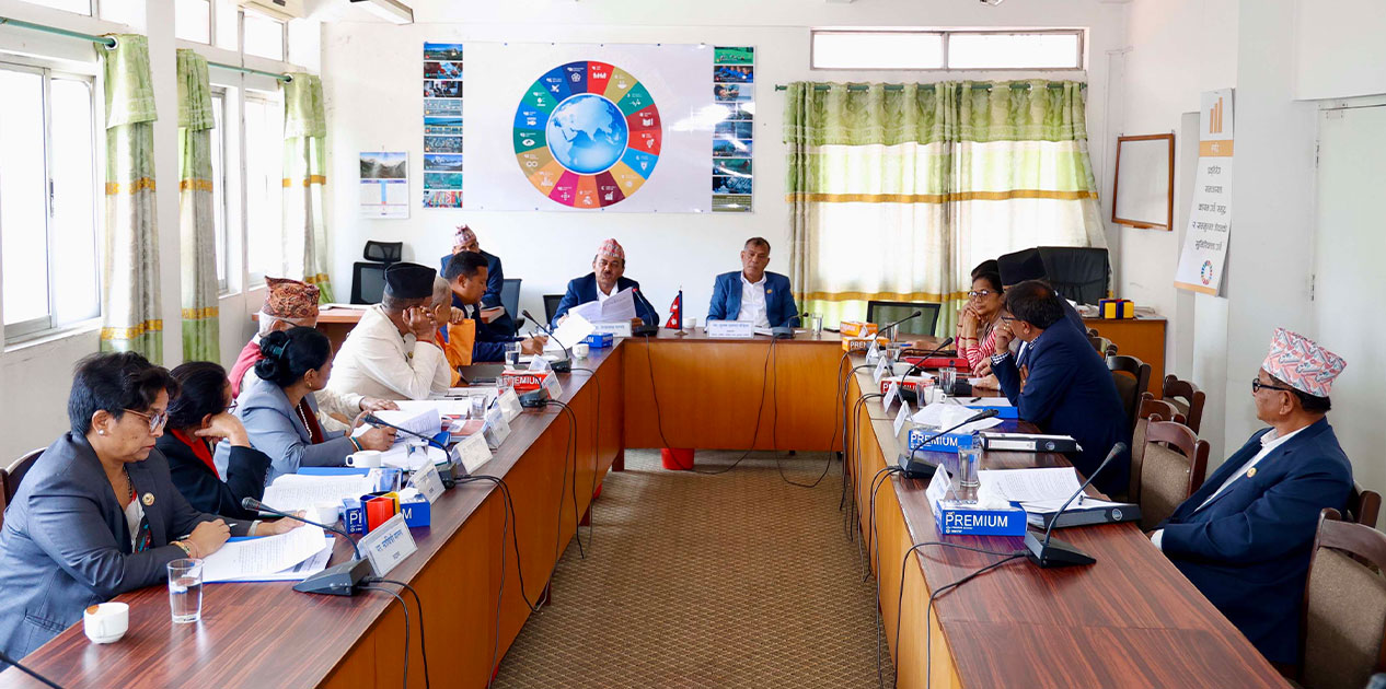 संसदीय समितिमा अर्थमन्त्रीलाई बोलाएर बजेटबारे छलफल गर्न सांसदहरूको माग