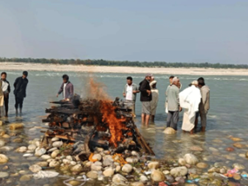 राष्ट्रिय सम्मानका साथ गरियो विपीन जोशीको अन्त्येष्टि