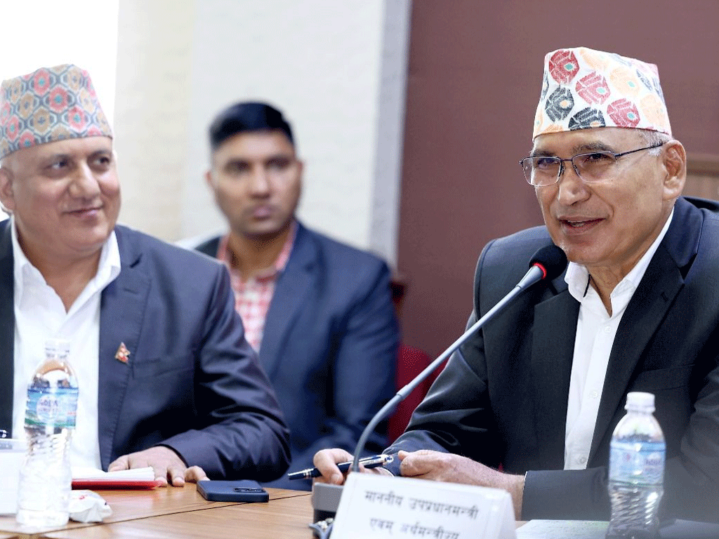यथार्थपरक बजेट कार्यान्वयनमा जुट्न मन्त्री र अधिकारीलाई अर्थमन्त्रीको निर्देशन