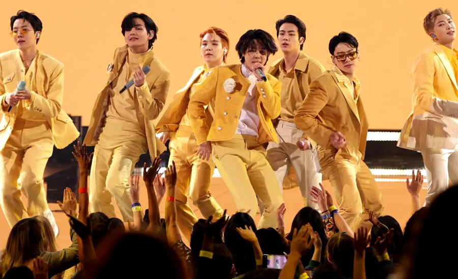 १४ गीत रिलिज गर्दै फर्कियो ‘बीटीएस’