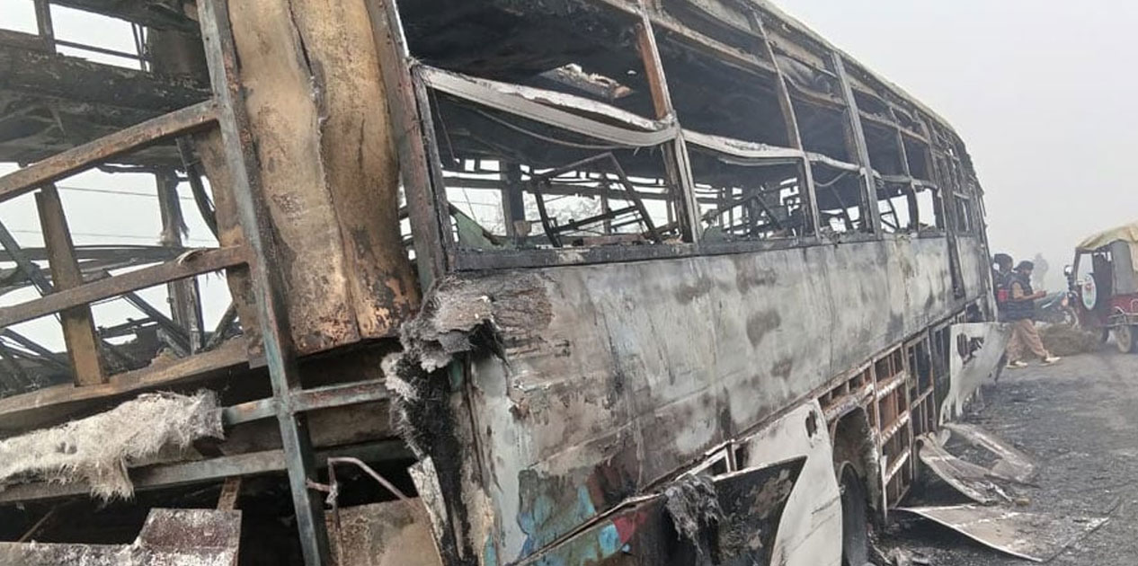 कपिलवस्तुमा गुडिरहेको बसमा आगलागी, ४४ यात्रु सकुशल