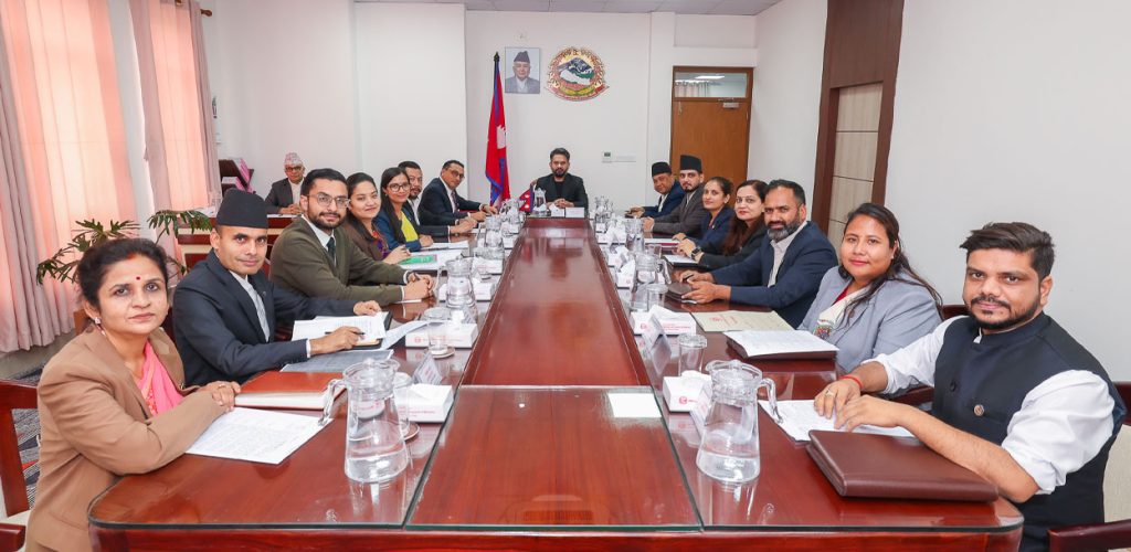 सुरक्षण मुद्रण केन्द्रलाई निजी क्षेत्रसँग प्रतिस्पर्धा गर्ने गरी सूचीकृत गर्ने सरकारको निर्णय