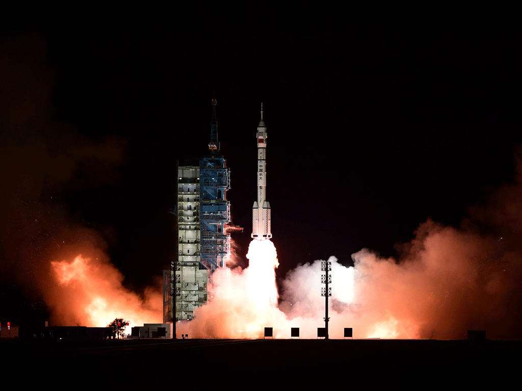 चीनको शेन्झाउ-२१ अन्तरिक्ष स्टेशनसँग सफल डक