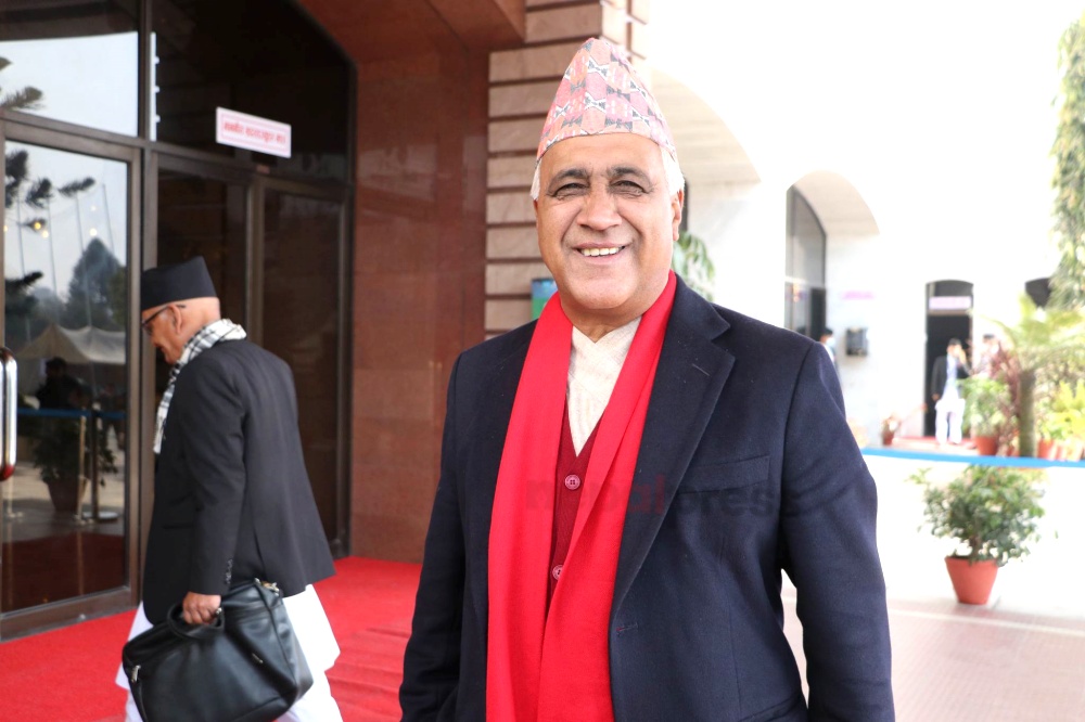 चन्द्र भण्डारीले दिए प्रधानमन्त्री बालेनलाई बधाई