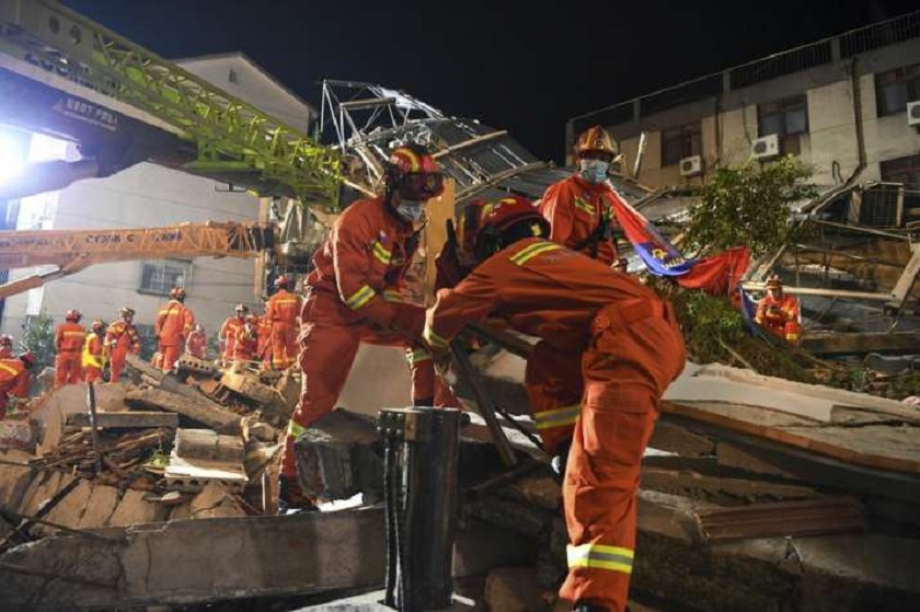 चीनको पूर्वी प्रान्तमा होटल भवन भत्किँदा मृत्यु हुनेको संख्या १७ पुग्यो