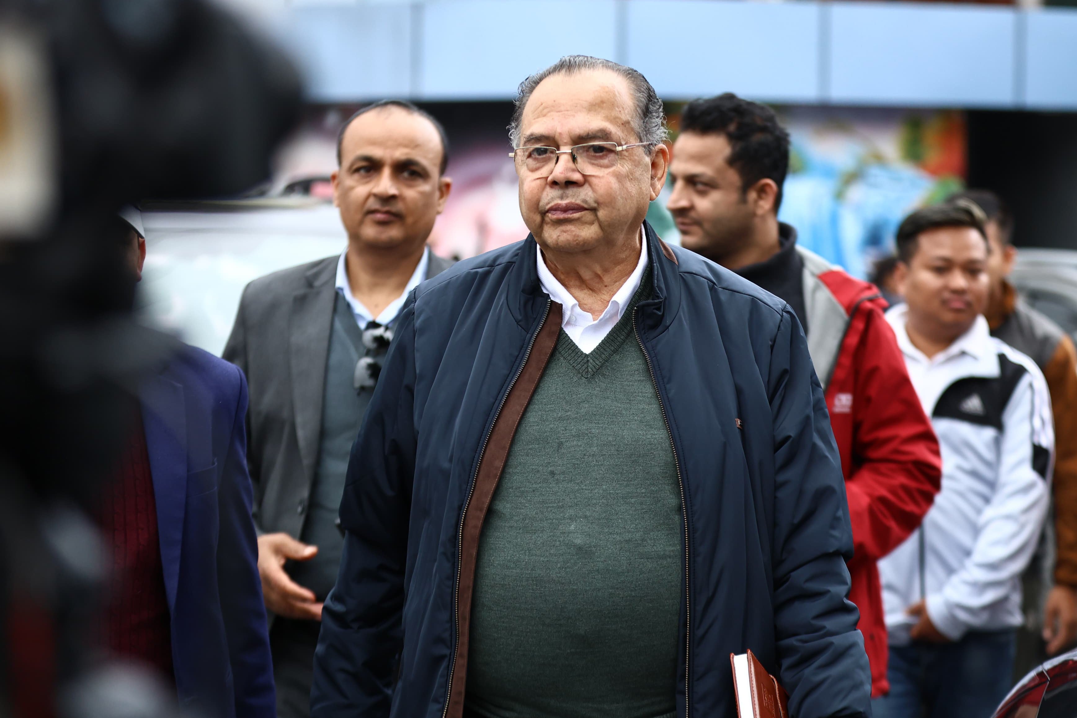 एमालेमा फर्कन आपत्ति छैन: झलनाथ खनाल