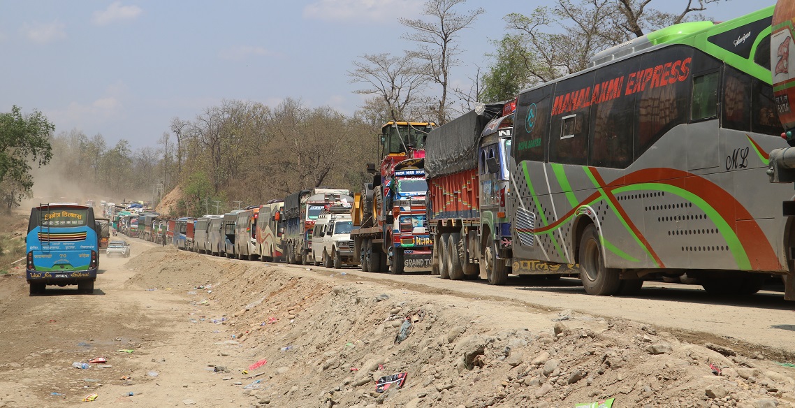 दाउन्ने सडक एकतर्फी सञ्चालनमा