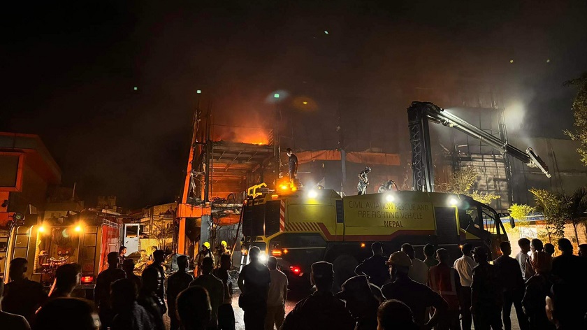 डेल्टा कम्प्लेक्समा लागेको आगो ८ घण्टापछि नियन्त्रणमा, ५० करोड क्षतिको अनुमान