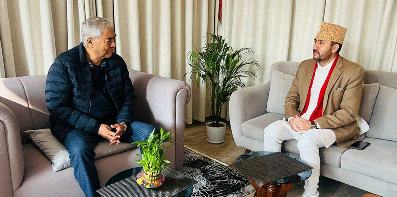 काँग्रेस सभापति देउवा र सञ्चार मन्त्री खरेलबीच भेटवार्ता