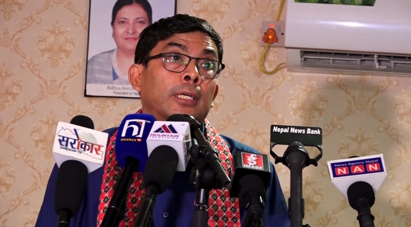 आयातमुखी अर्थतन्त्र बढ्दै गए थप संकट निम्तिने डा. श्रेष्ठको चेतावनी