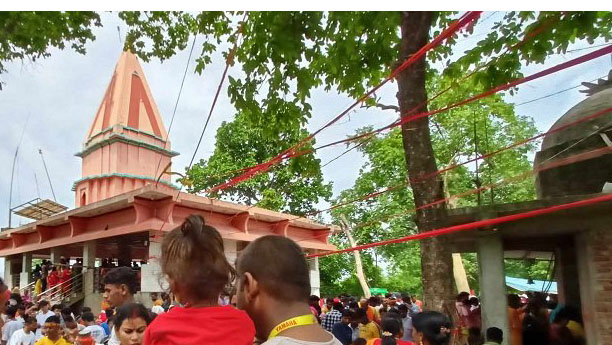 दुग्धेश्वरनाथ महादेव मन्दिरमा दशनार्थीको घुइँचो