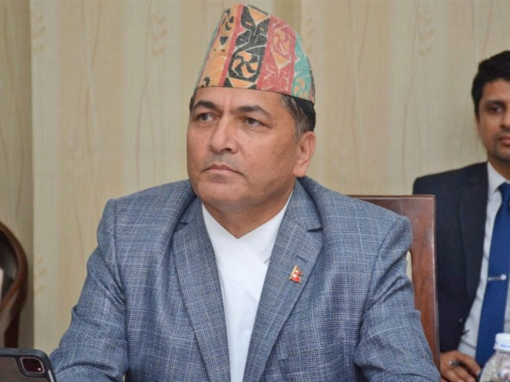 'सरकारले श्रमिकको हितमा ध्यान दिनुपर्छ’ : मुख्यसचिव अर्याल