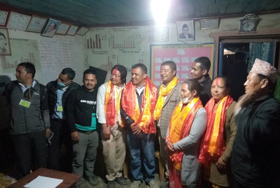 विद्यालय व्यवस्थापन समितिकाे निर्वाचनमा सत्ता गठबन्धन र एमालेकाे छुट्टाछुट्टै प्यानल