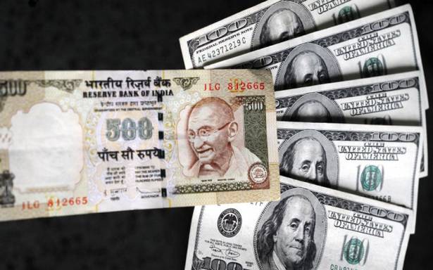 अमेरिकी डलरसँग भारतीय रुपैयाँको विनिमय दर हालसम्मकै न्यून