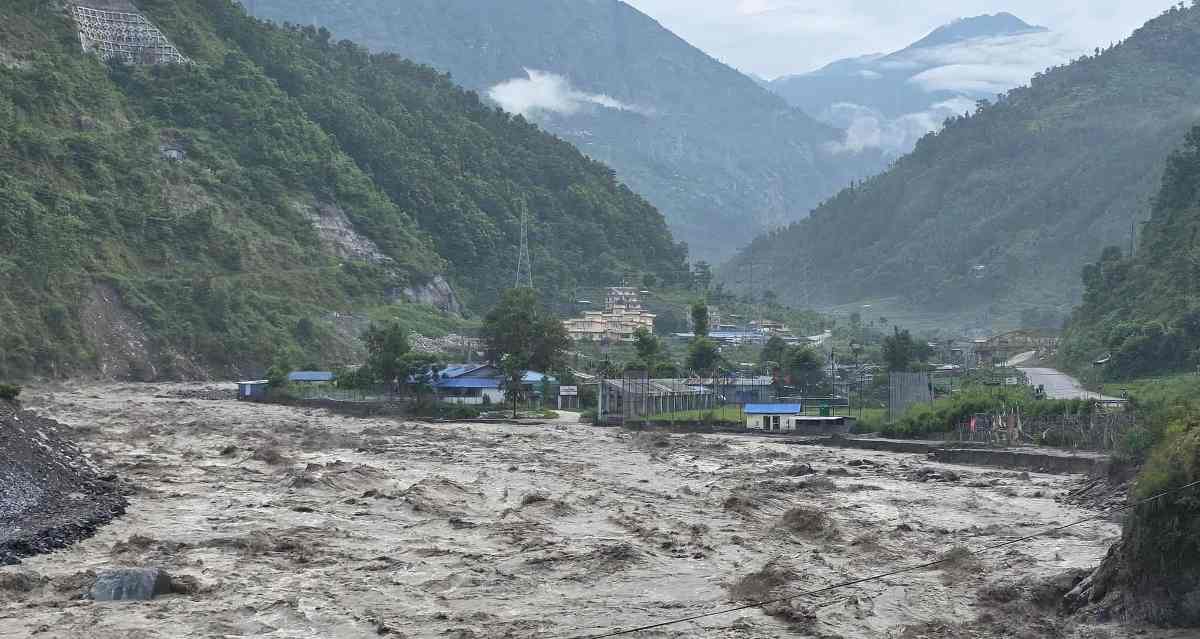 तिब्बतमा वर्षाले त्रिशूलीमा ठूलो बाढी, तटीय क्षेत्रमा सचेत हुन आग्रह