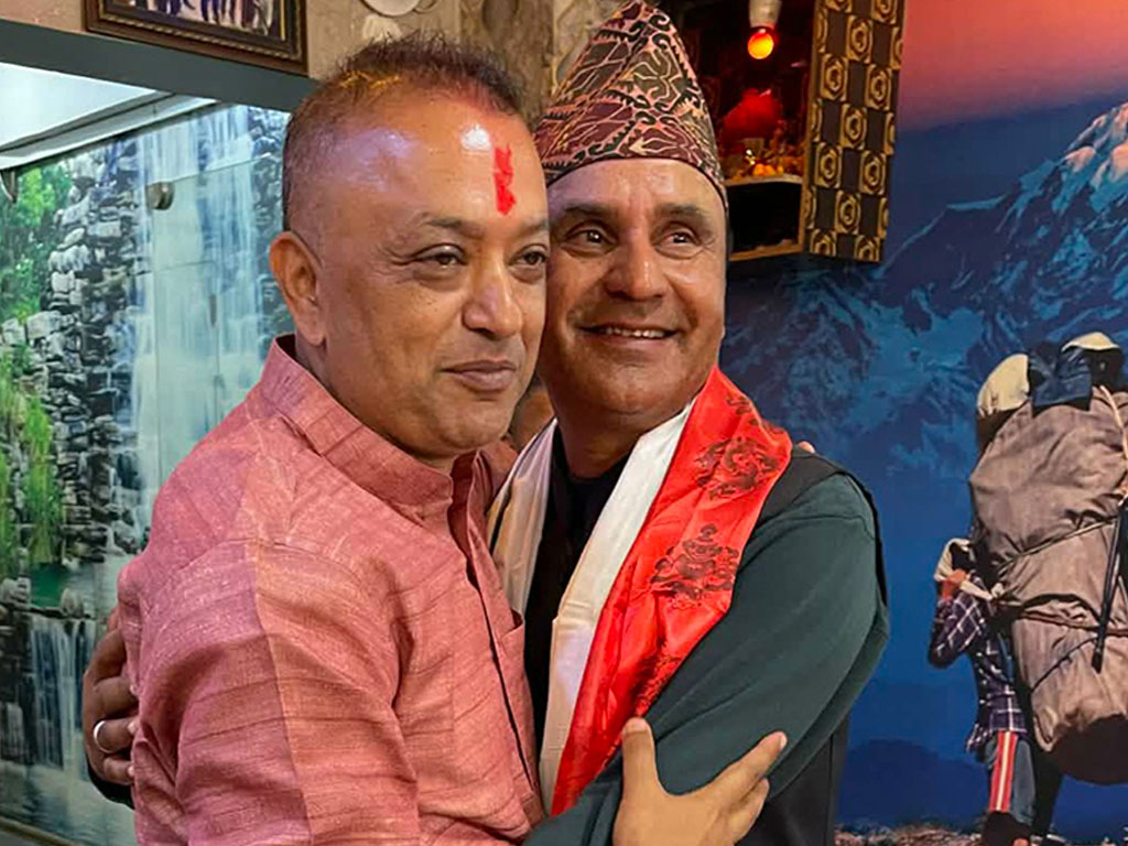 रास्वपा मकवानपुरका सभापति पराजुलीद्वारा पार्टी परित्याग