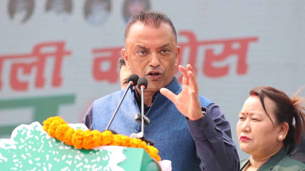 प्रधानमन्त्रीले सदनमा माफी माग्नुपर्छ : गगन थापा