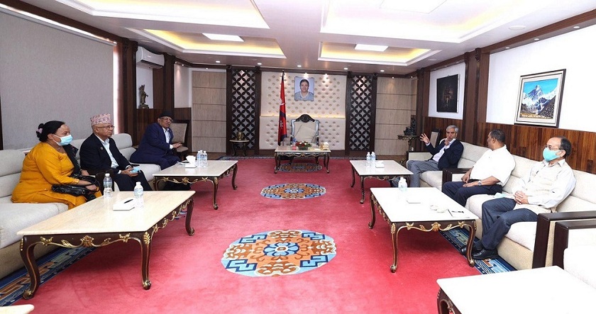 गठबन्धनको बैठक : रामचन्द्रको नेतृत्वमा ११ सदस्यीय समन्वय समिति गठन