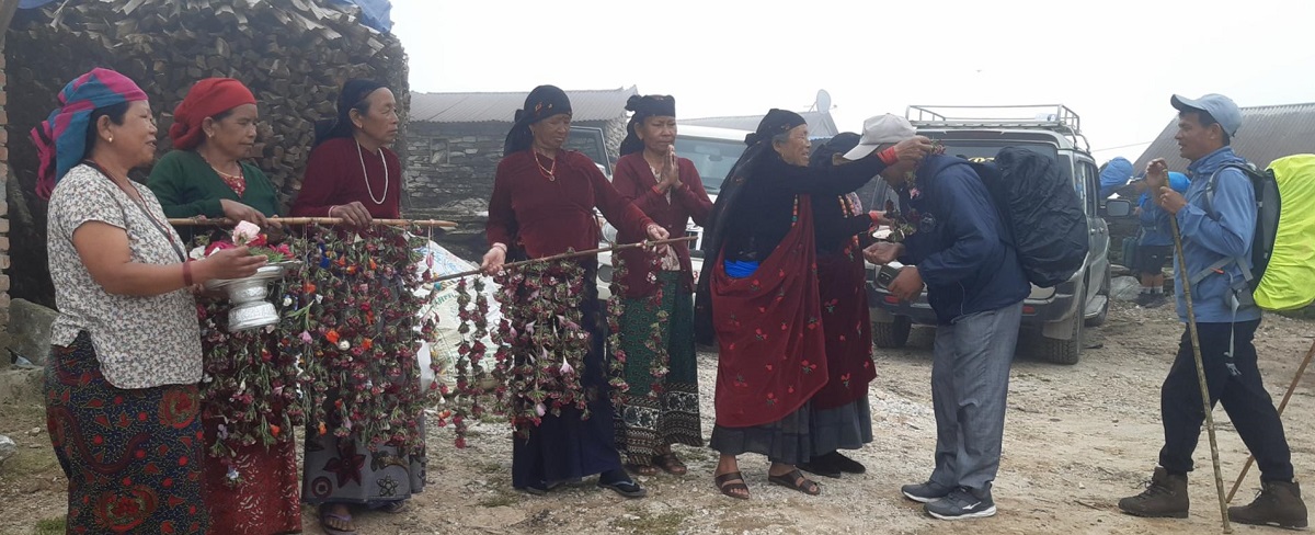 घनपोखराको प्रकृति र संस्कृति पदयात्रा पर्यटनसँग जोडिँदै