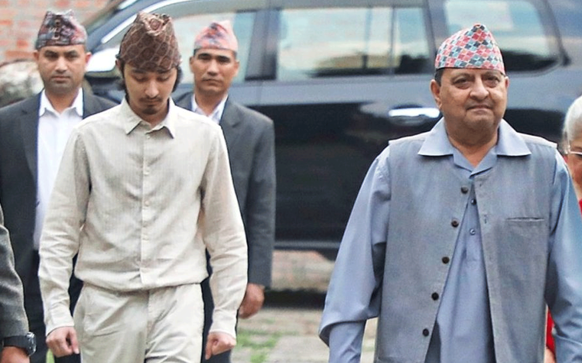 ह्याम्स अस्पताल पुगेर पूर्वराजा शाहसहित परिवारले गरायो स्वास्थ्य परीक्षण