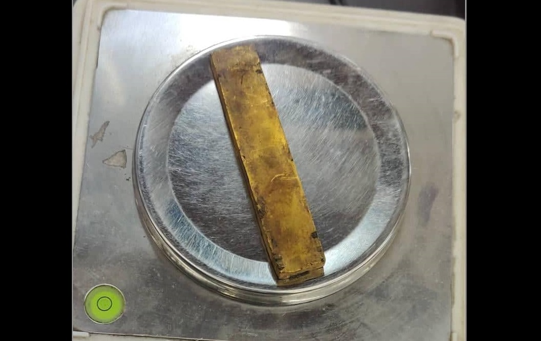 थाइल्यान्डबाट आएका यात्रुको सुटकेसको ह्‌यान्डल नै सुनको भेटिएपछि...