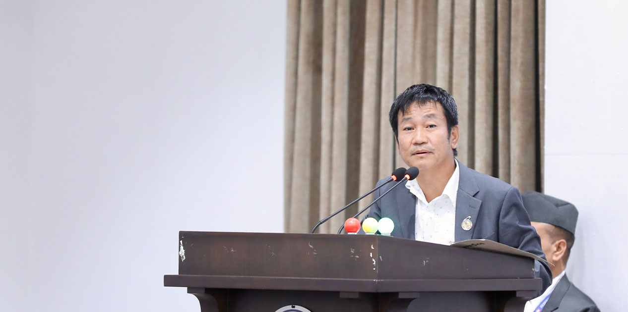 हर्क साम्पाङको प्रश्न-  प्रधानमन्त्री संसद्प्रति जबाफदेही हुनुपर्छ कि पर्दैन ?