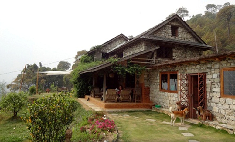 वर्षाका कारण सुनसान बने होमस्टे