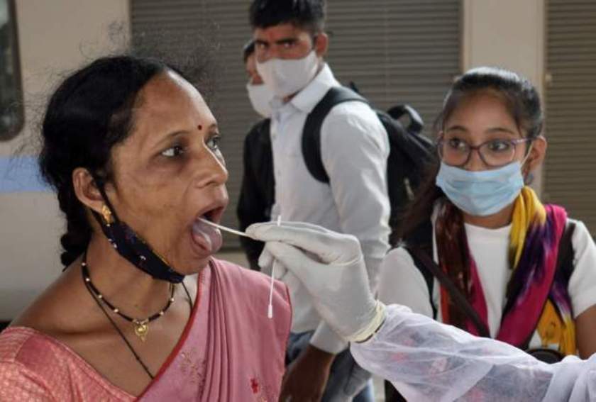 भारतमा घट्दै कोरोना संक्रमित, एकैदिन १ लाख ६७ हजार संक्रमित थपिए