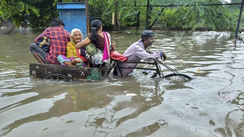 केरलामा बाढीबाट मृत्यु हुने २६ पुगे