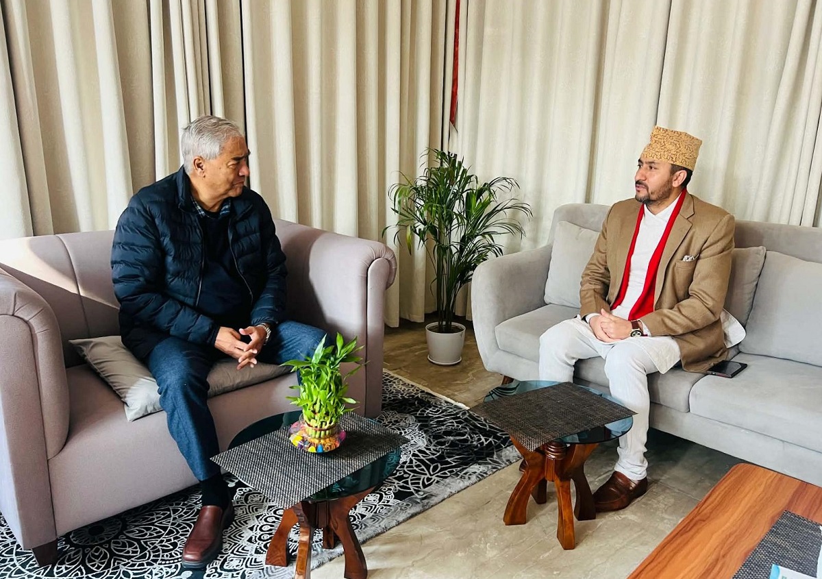 सभापति देउवा र सञ्चारमन्त्री खरेलबीच निर्वाचनबारे छलफल