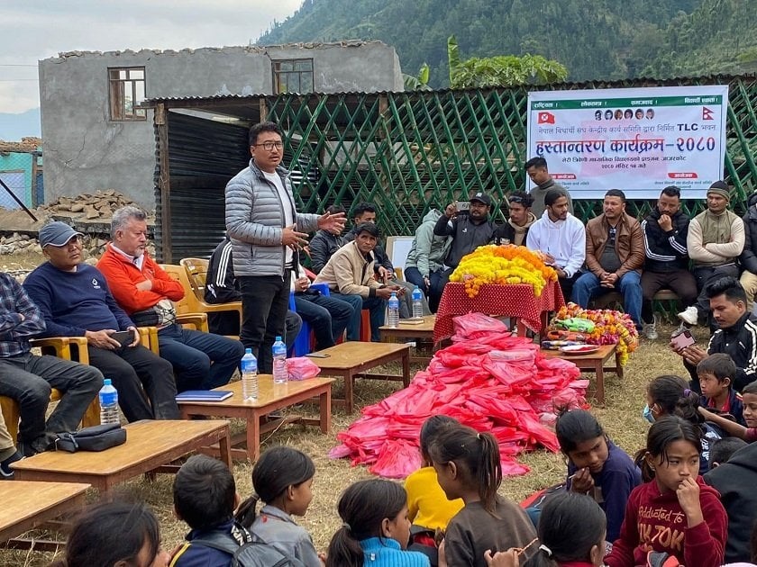 नेविसंघद्वारा जाजरकोटमा ६ कोठे अस्थायी विद्यालय भवन हस्तान्तरण