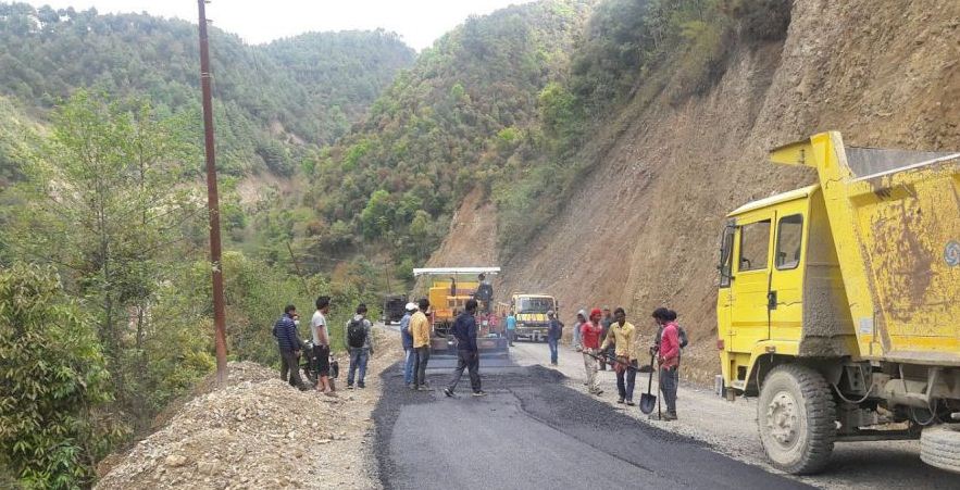 पोखरा–सेतीवेणी–रिडी साइकल लेनसहितको वैकल्पिक राजमार्गको कालोपत्रे शुरु