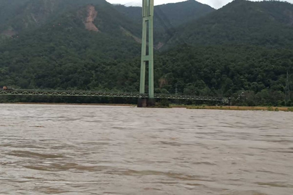 कर्णाली नदीले पार गर्‍यो खतराको तह