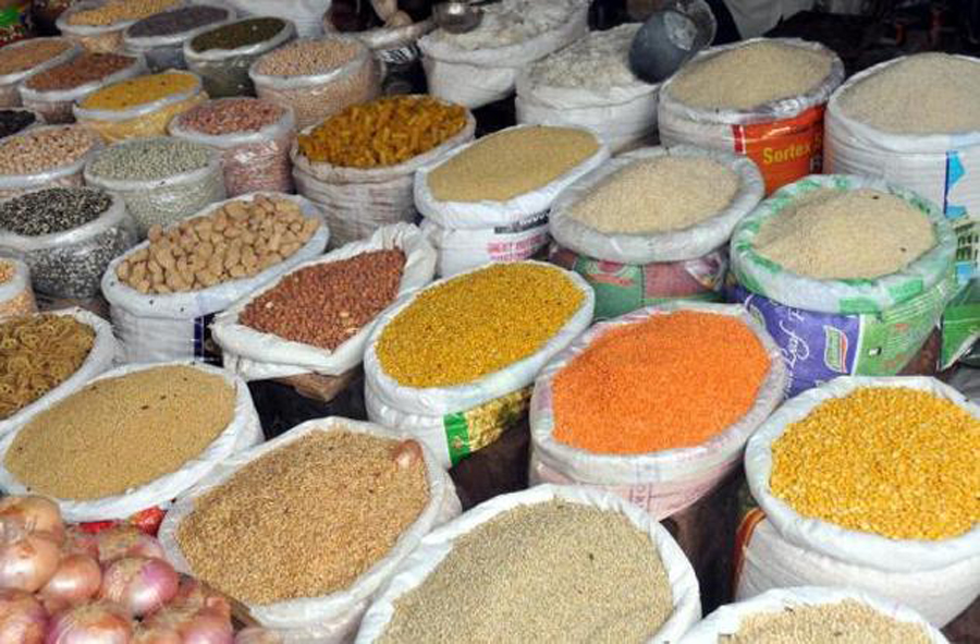 निषेधाज्ञामा उपभोग्य वस्तु महङ्गियो