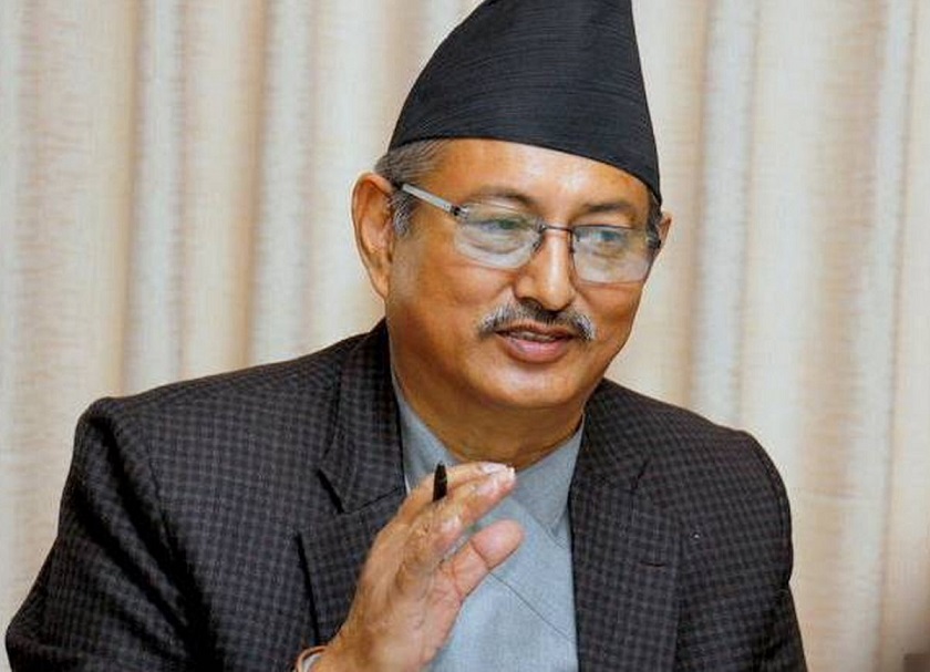 मेलम्ची र हेलम्बु पुगेर गृहमन्त्री खाँणले बुझे बाढीपहिरो प्रभावितको अवस्था