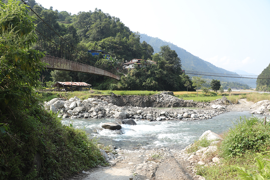 चार दशकपछि धादिङको किन्ताङ खोलामा बेलीब्रिज