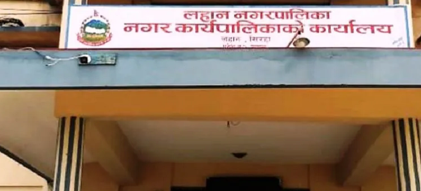 लहान नगरपालिकाले फोहर सङ्कलन गर्न भित्र्यायो  ‘गारवेज ट्रक’