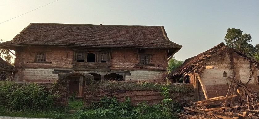 पुरानै शैलीमा पुन : निर्माण हुँदै ऐतिहासिक धर्मशाला