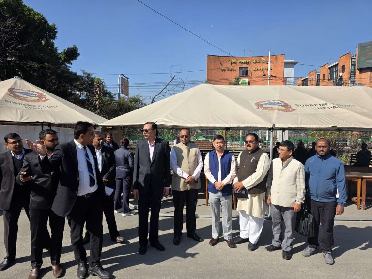 मधेश सरकार गठनविरुद्ध ७४ सांसदको हस्ताक्षरसहित रिट दायरका लागि सर्वोच्चमा