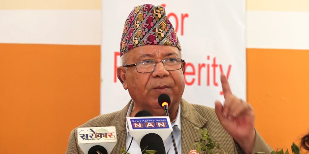 राजनीति विकृत हुँदै भ्रष्टाचारमा डुबेको छ : माधवकुमार नेपाल