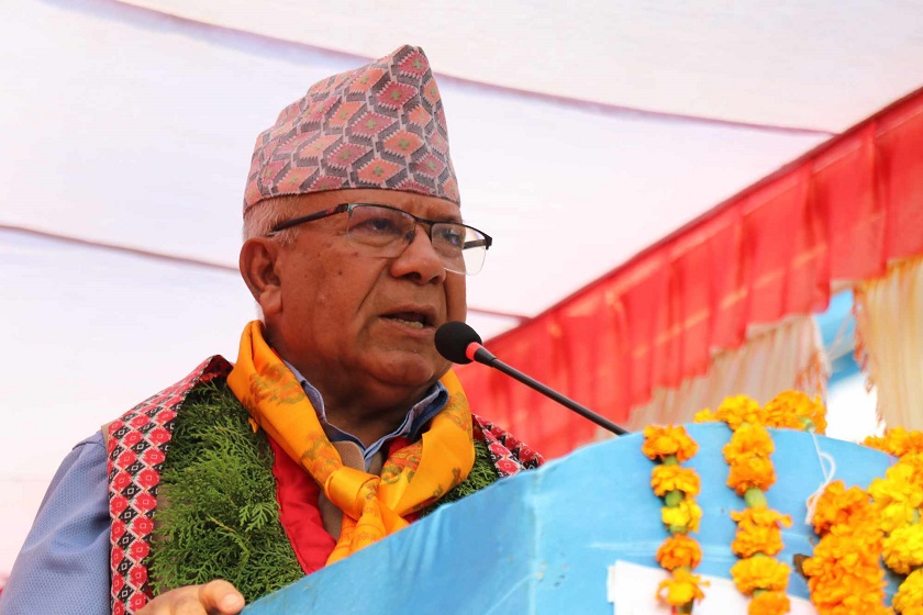 जनताको बहुदलीय जनवादलाई छाड्नु आत्मघाती हुन्छ : माधव नेपाल