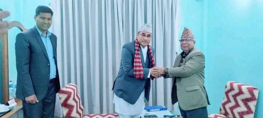 माधवकुमार नेपाल र मुख्यमन्त्री शाहबीच भेटवार्ता