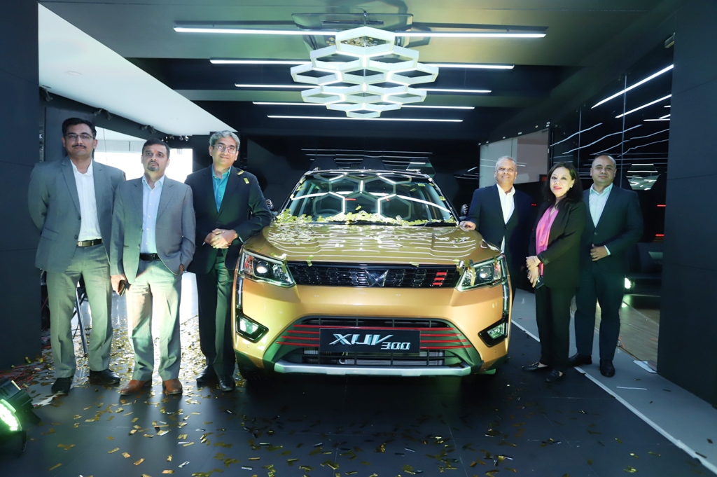 महिन्द्राले भित्र्यायो एक्सयूभी–३०० नयाँ भेरियन्ट