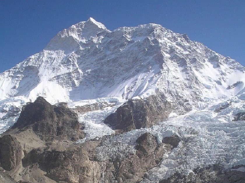 मकालु हिमाल आरोहण गरी फर्किने क्रममा एक पर्वतारोहीको मृत्यु