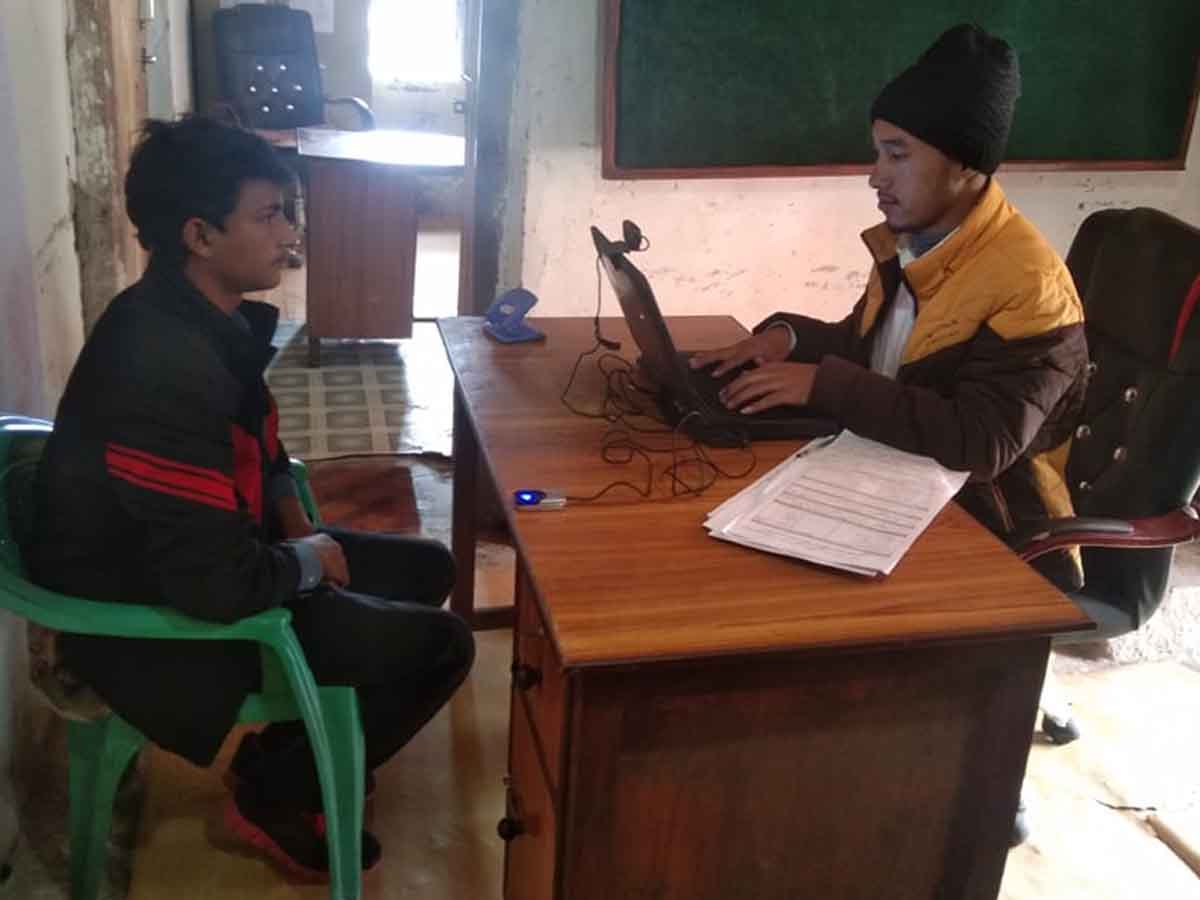 सुर्खेतमा ९ हजारले मतदाता परिचय पत्रका लागि आवेदन दिए