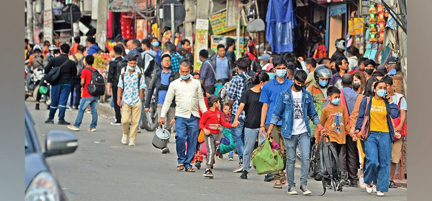 मतदान गर्न जानेको लर्को, काठमाडौंबाट हजारौं बाहिरिए