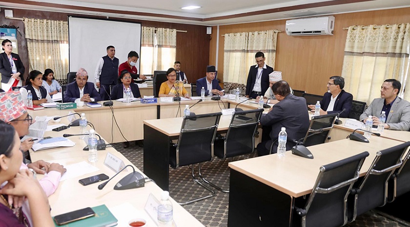 प्रस्तावित न्यायाधीशविरुद्ध उजुरी दिनेहरूसँग छलफल गर्दै सुनुवाइ समिति