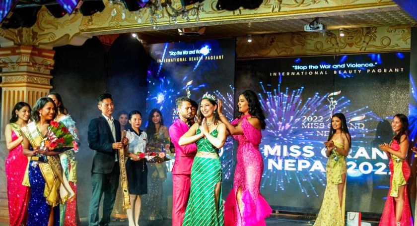 मिस ग्राण्ड नेपाल २०२२ को उपाधि ऐश्वर्य श्रेष्ठलाई