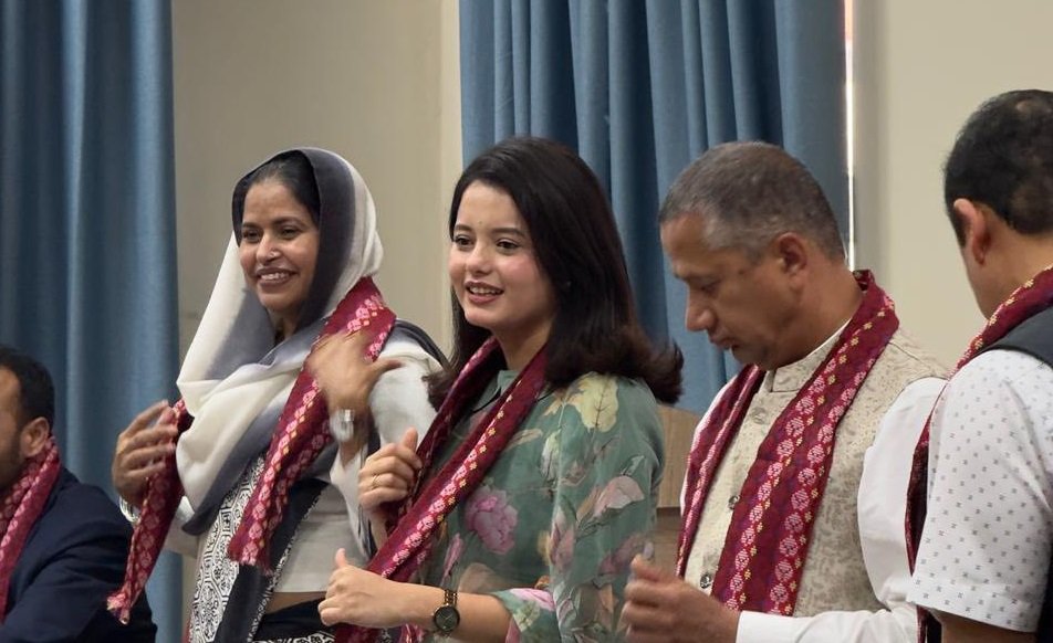 मोहना अन्सारी नेपाली कांग्रेसमा आबद्ध